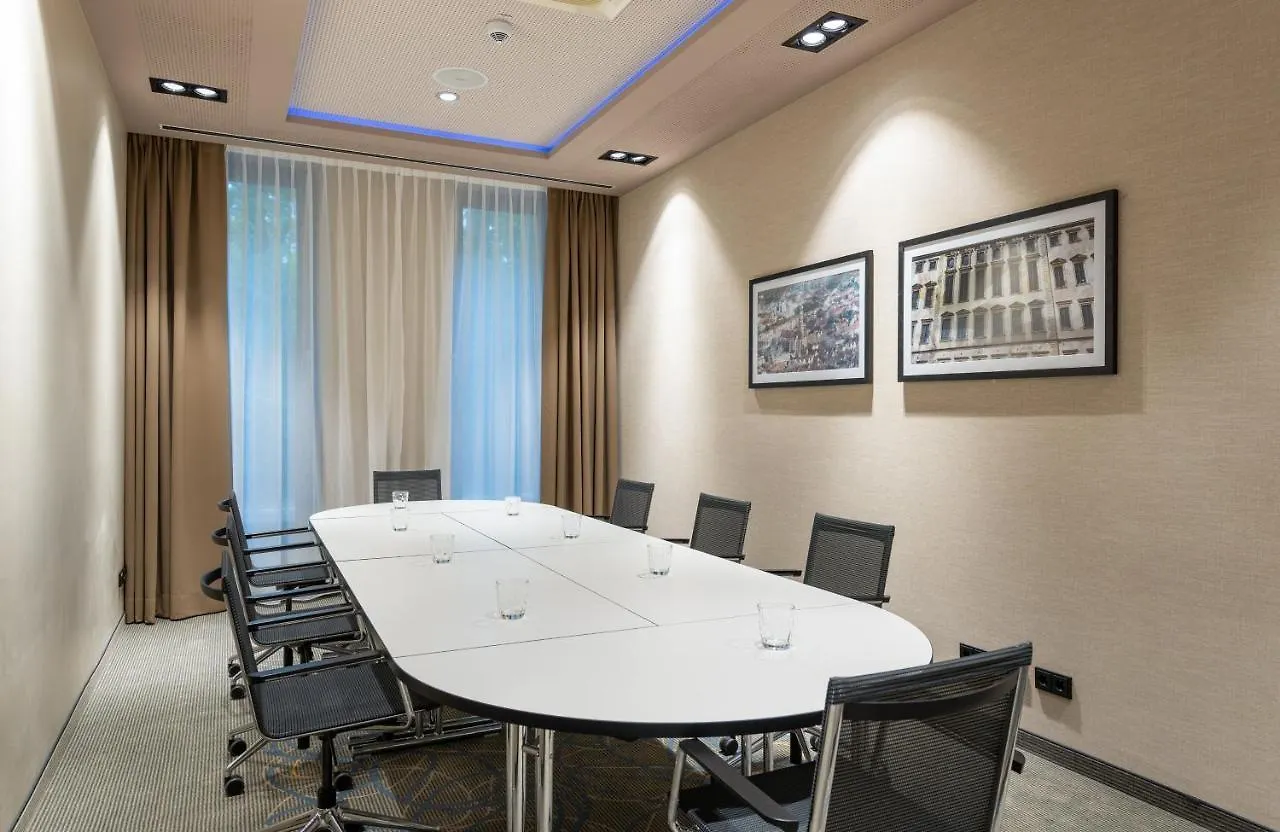 Leonardo Hotel אוגסבורג